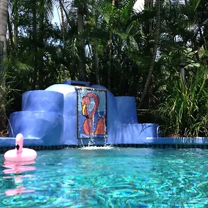 אתר נופש Pink Flamingo, פורט דוגלאס