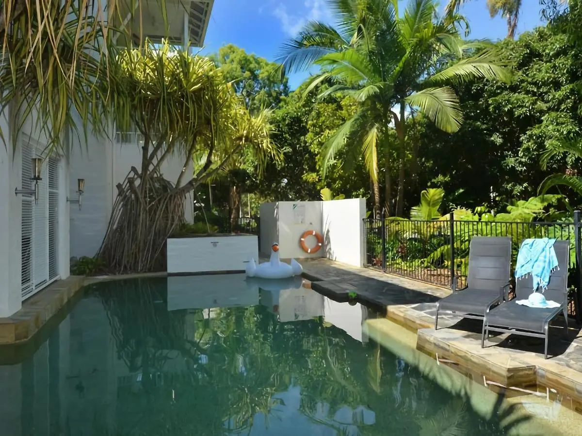 Ocean Sounds 2 Bedroom Apartment Port Douglas Australia
