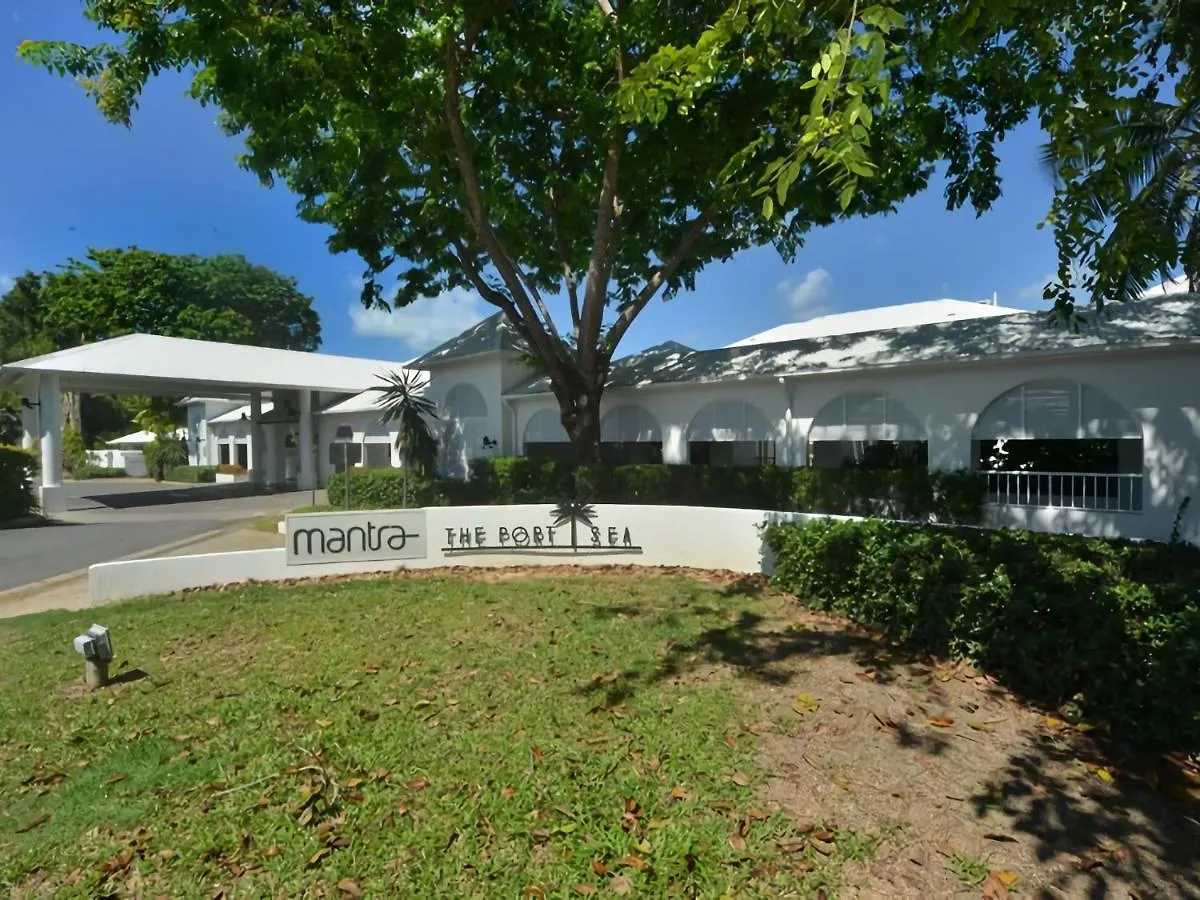 Ocean Sounds 2 Bedroom Apartment Port Douglas 0*,  Australia